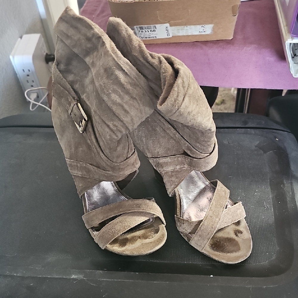 Chinese Laundry Tan Heeled Boots
